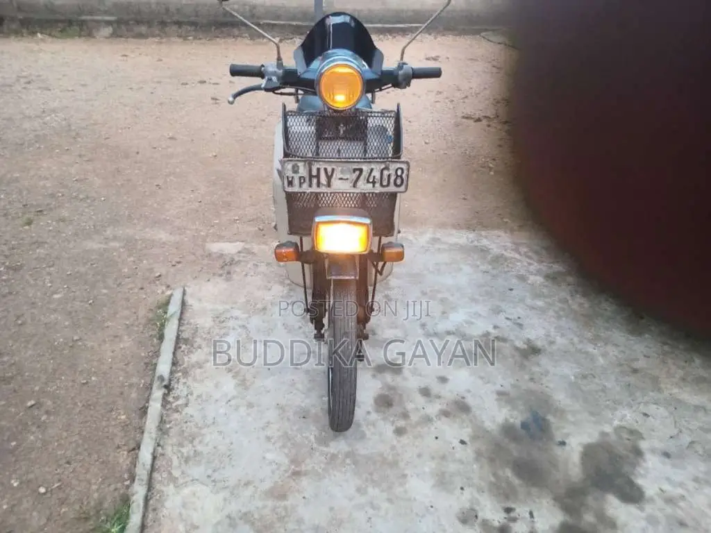 Yamaha Mate 2004 Motorbike (Used)