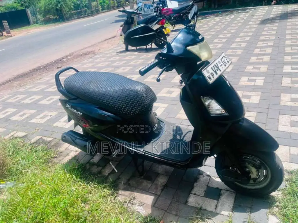 Hero Pleasure 2010 Motorbike (Used)