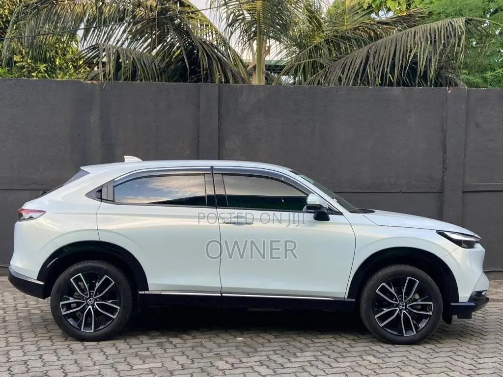 Honda VEZEL Z GRADE 2023 SUV (Used)