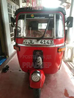 Bajaj RE 2 Stroke 2004 Three Wheel (Used)