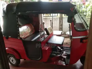 Bajaj RE 2 Stroke 2004 Three Wheel (Used)