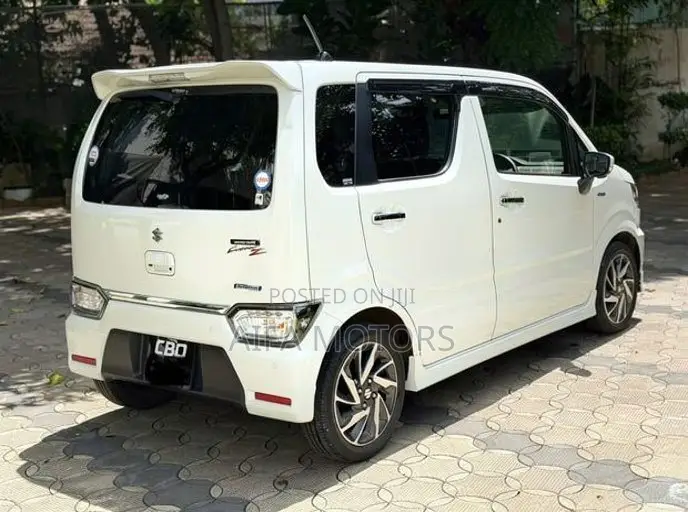 Suzuki Wagon R 660 Hybrid Turbo FWD 2022 White