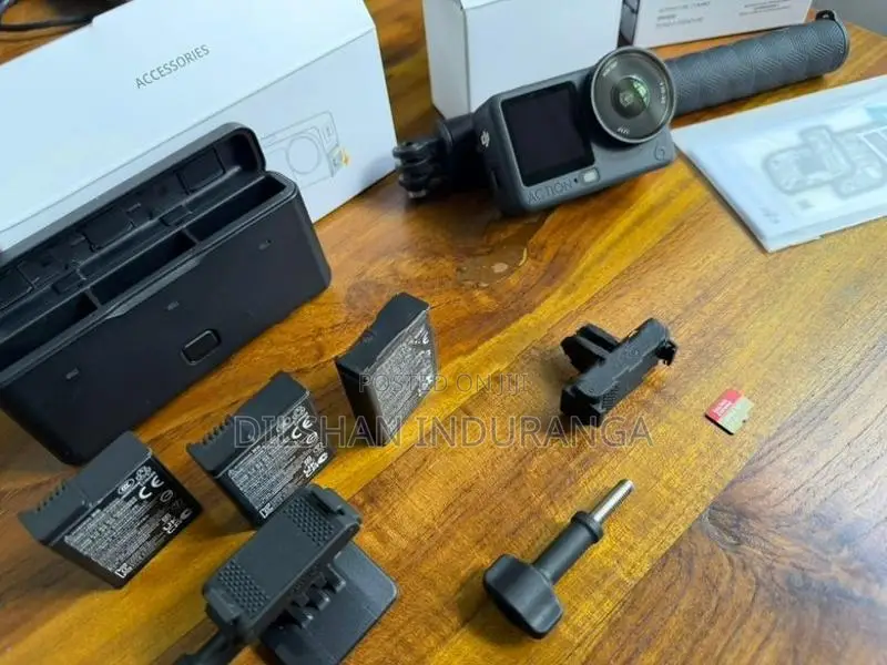DJI Osmo Action 6 Adventure Combo Sandisk Extreme 256GB SD Card