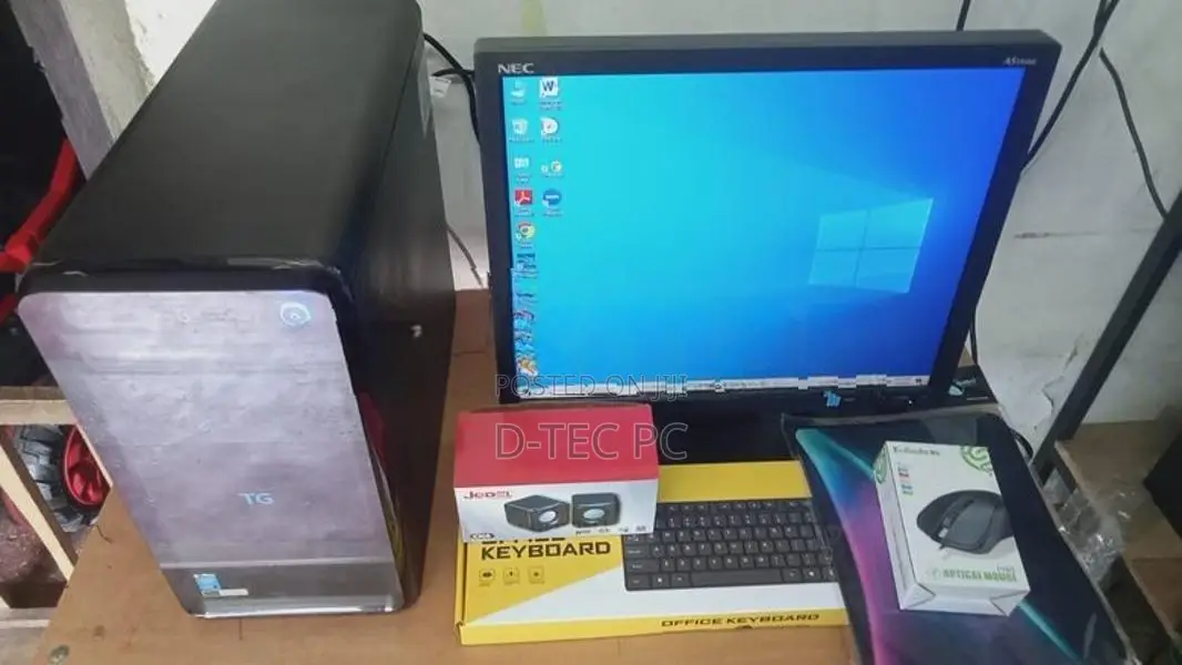 CORE i 5 4th 4590 3.30 Ghz / 19" LED SCREEN WITH FULL SET