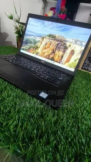 Dell 7420 i7 Laptop