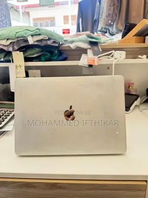 Apple MacBook Air i5