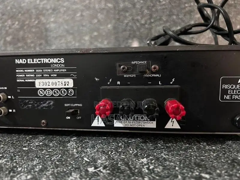 NAD 3020i Stereo Integrated Amplifier