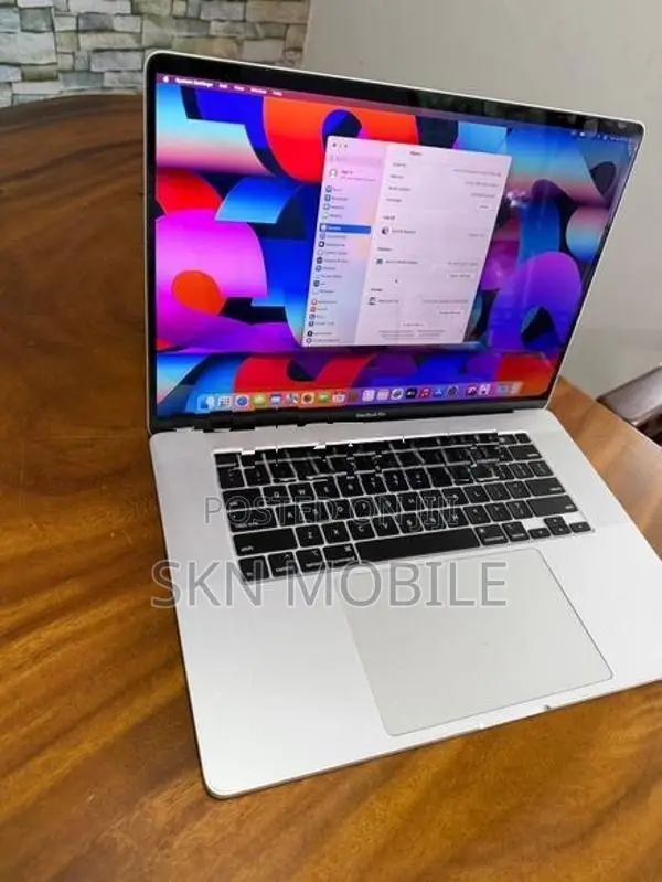 Apple MacBook Pro I7 16GB 512GB
