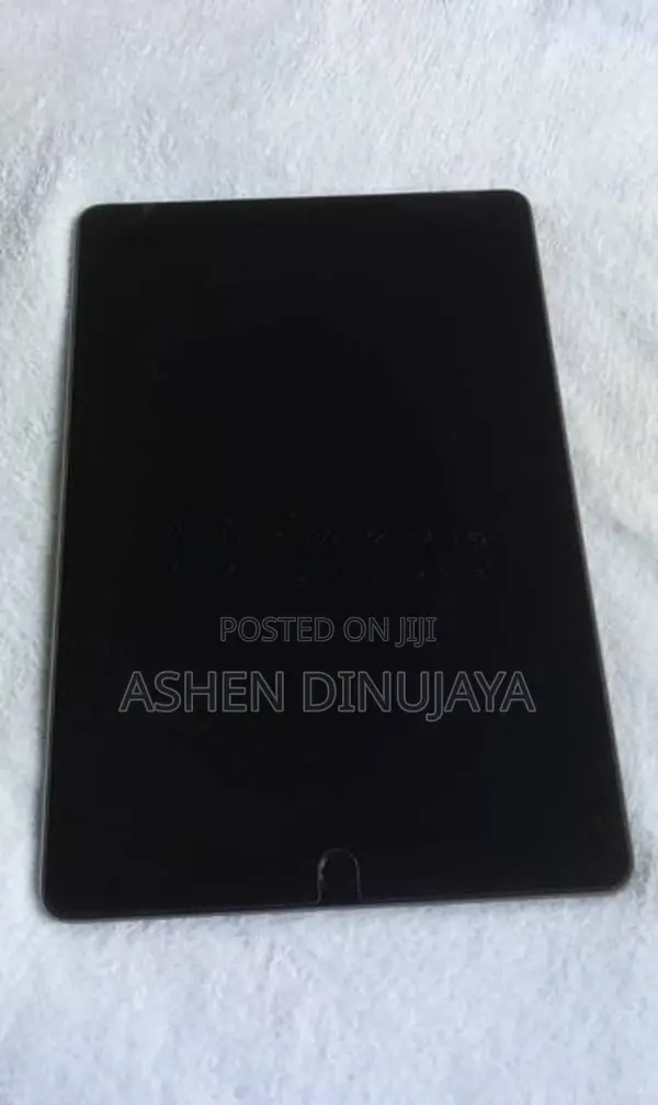 Apple iPad 9th Gen (Used)
