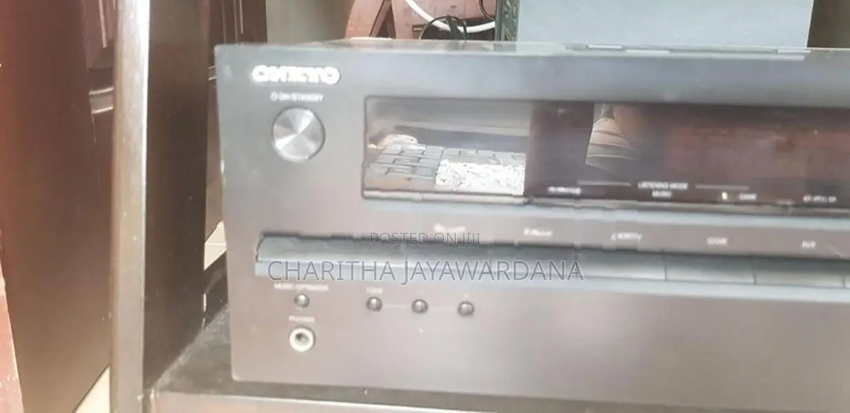 Onkyo AV Receiver HT-R390 with Power Full JBL 2 Speaker