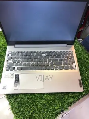 Lenovo 81WE Laptop