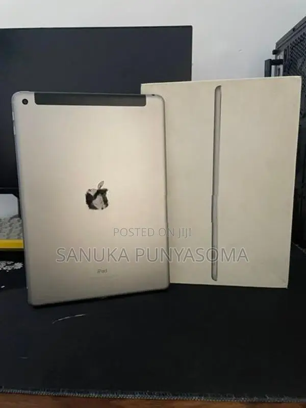 Apple iPad 5th Generation 128GB (Sim/Wi-Fi)