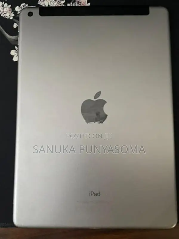 Apple iPad 5th Generation 128GB (Sim/Wi-Fi)