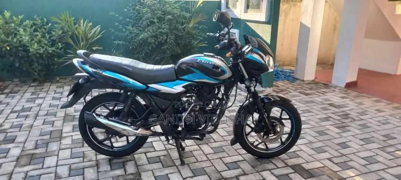 Bajaj Discover 125 2024 Motorbike (Used)