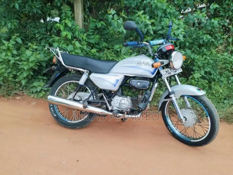 Hero-Honda Cd Dawn 2005 Motorbike (Used)