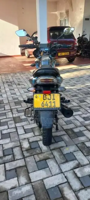 Bajaj Discover 125 2024 Motorbike (Used)