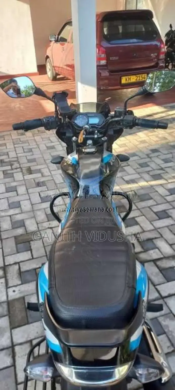 Bajaj Discover 125 2024 Motorbike (Used)