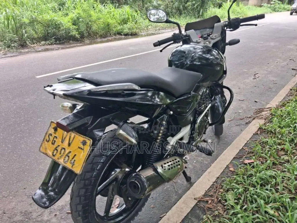 Bajaj Pulsar 150 2010 Motorbike (Used)