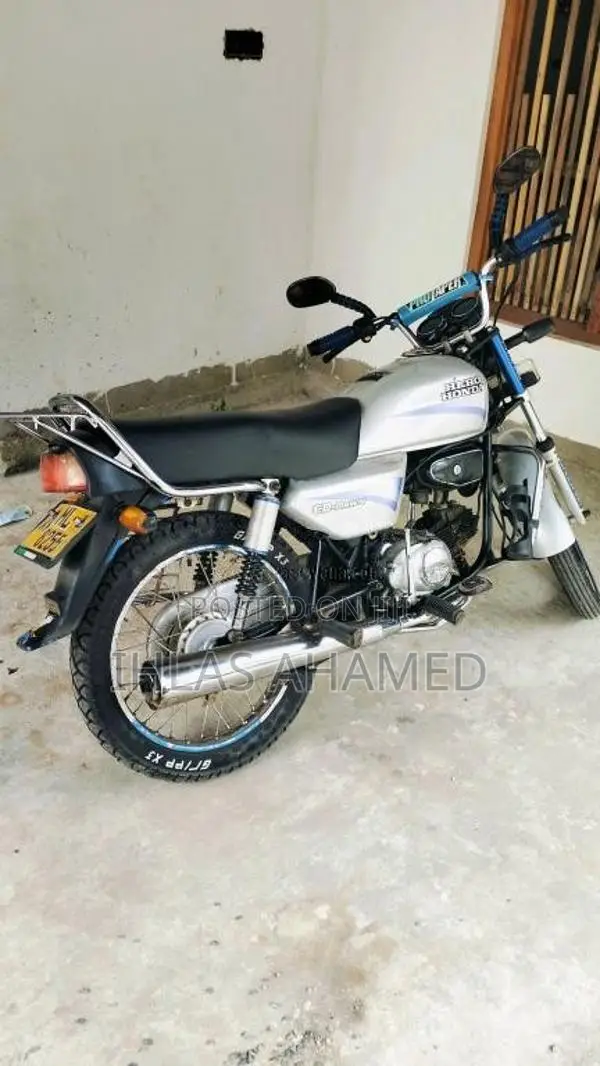 Hero-Honda Cd Dawn 2005 Motorbike (Used)