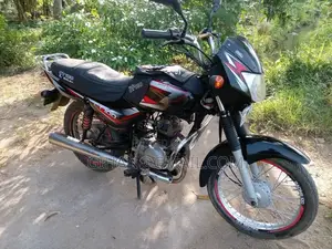Bajaj CT-100 2012 Motorbike (Used)