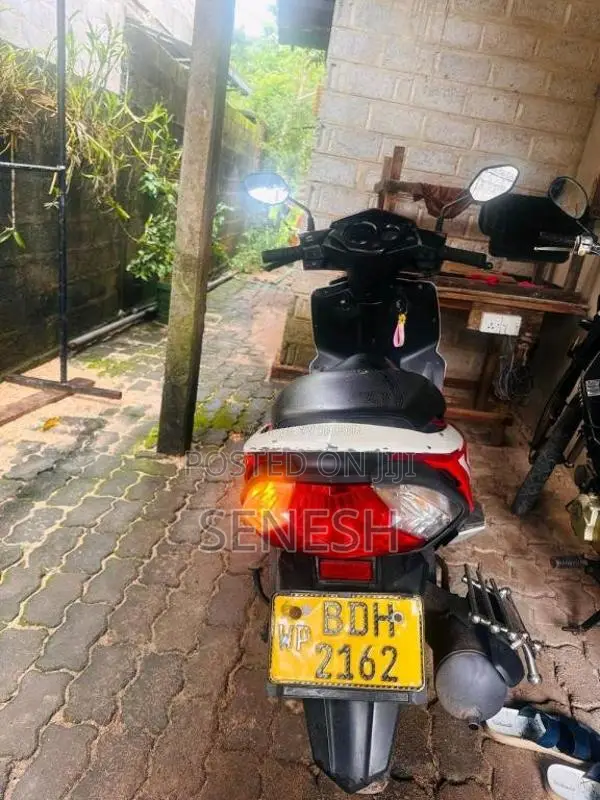 Honda Dio Scv110 2015 Motorbike (Used)
