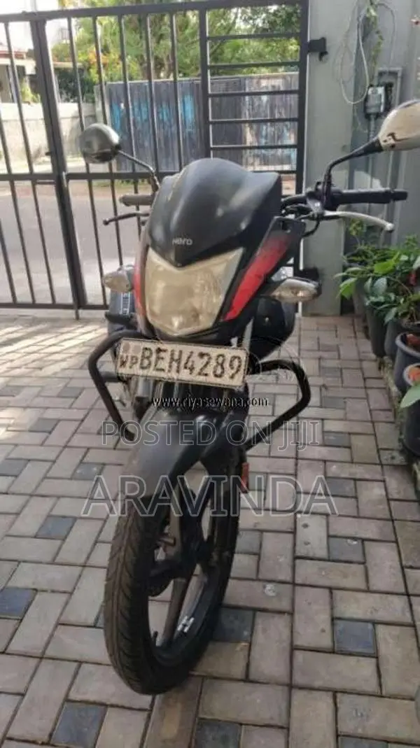 Hero-Honda Hunk 2016 Motorbike (Used)