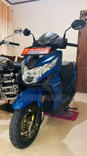 Honda Dio DLX 110 2025 Motorbike (Used)
