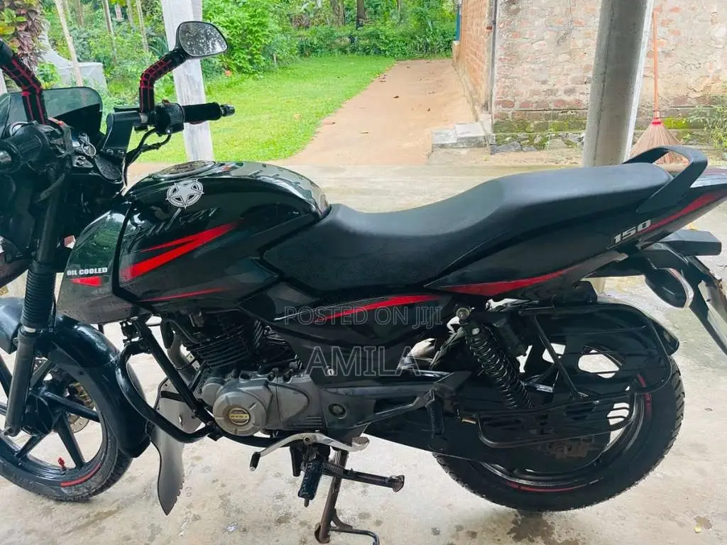 Bajaj Pulsar 2017 Motorbike (Used)