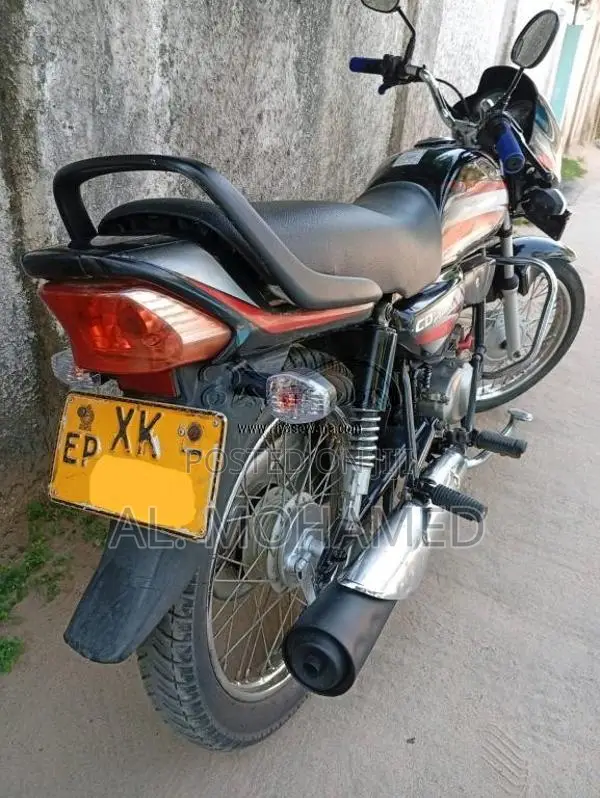 Hero-Honda Deluxe 2013 Motorbike (Used)