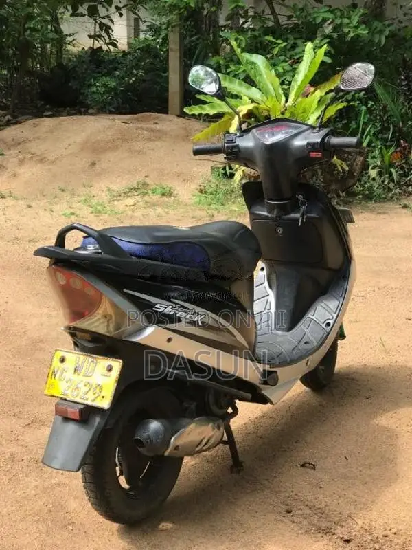 TVS Scooty Streak 2010 Motorbike (Used)