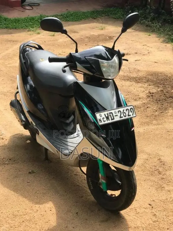 TVS Scooty Streak 2010 Motorbike (Used)