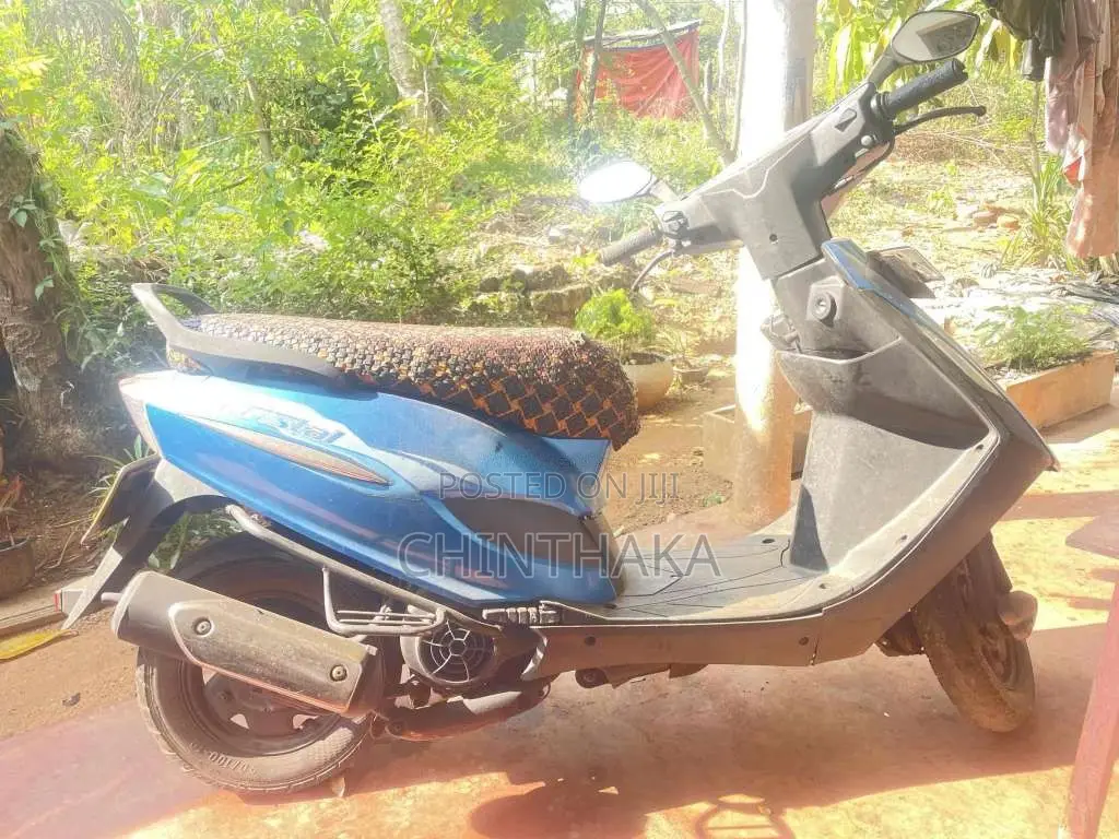 Bajaj Kristal 2008 Motorbike (Used)