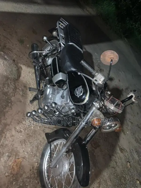 Honda Cd 125 Twin 1985 Motorbike (Used)