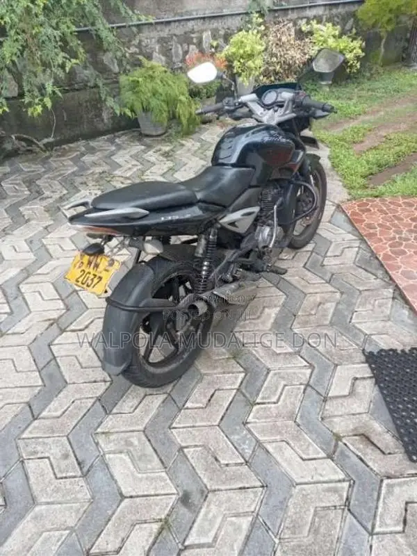 Bajaj Pulsar 2011 Motorbike (Used)