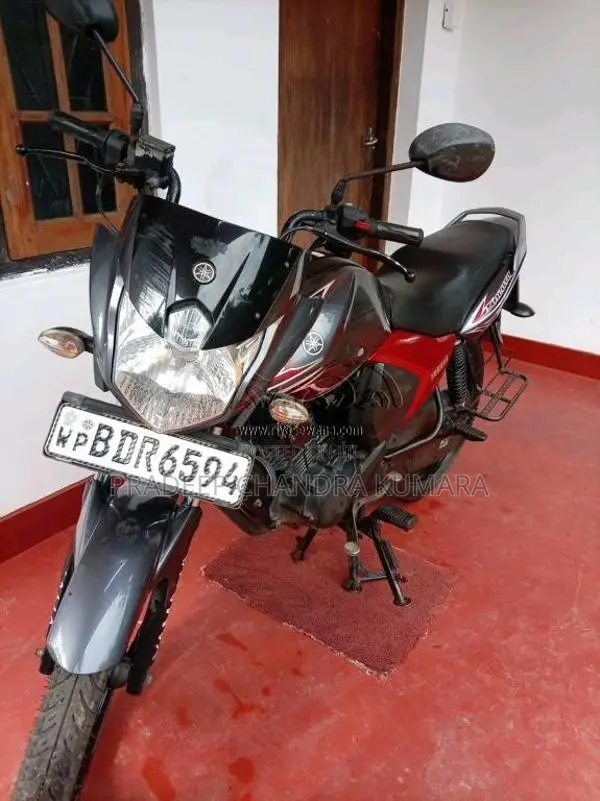 Yamaha YC125-5 2015 Motorbike (Used)