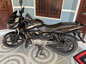 Bajaj Pulsar 2016 Motorbike (Used)