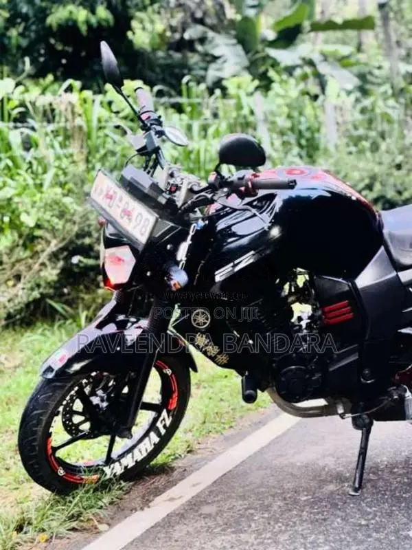 Yamaha FZ-16 2011 Motorbike (Used)