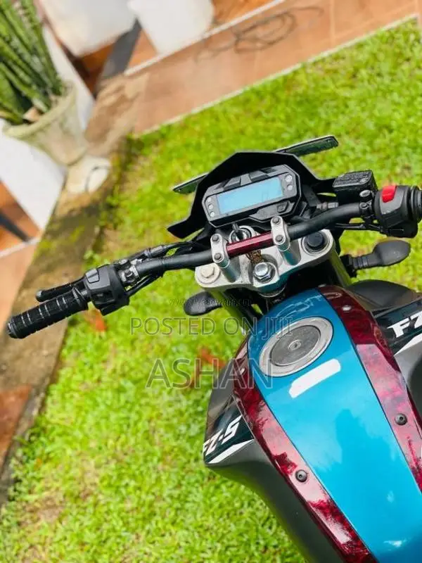 Yamaha Fz Version 2.0 2018 Motorbike (Used)
