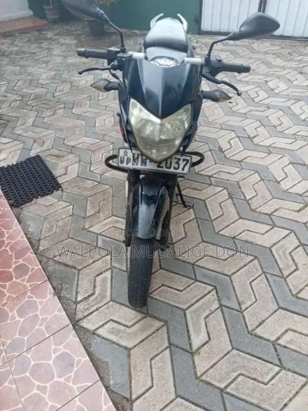Bajaj Pulsar 2011 Motorbike (Used)