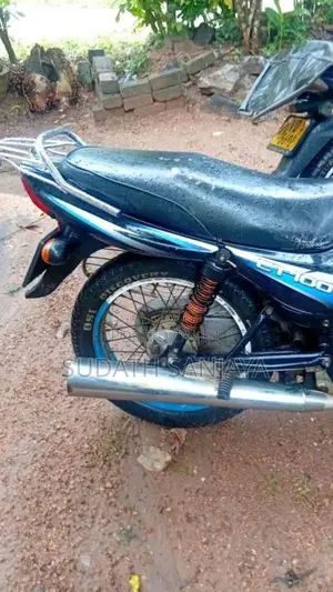 Bajaj CT-100 2016 Motorbike (Used)