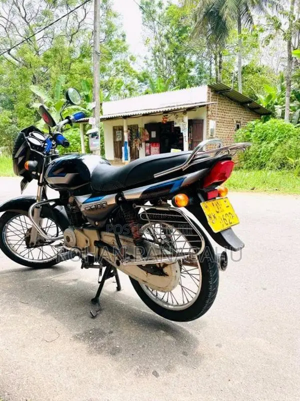 Bajaj CT-100 2009 Motorbike (Used)