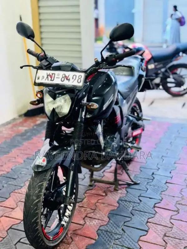 Yamaha FZ-16 2011 Motorbike (Used)