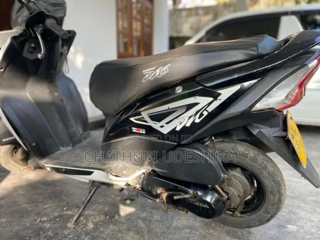 Honda Dio 2012 Motorbike (Used)