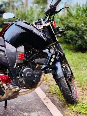 Yamaha FZ-16 2011 Motorbike (Used)