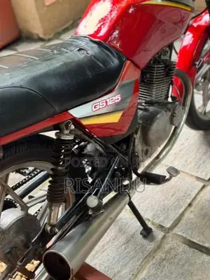 Suzuki GS125 2003 Motorbike (Used)