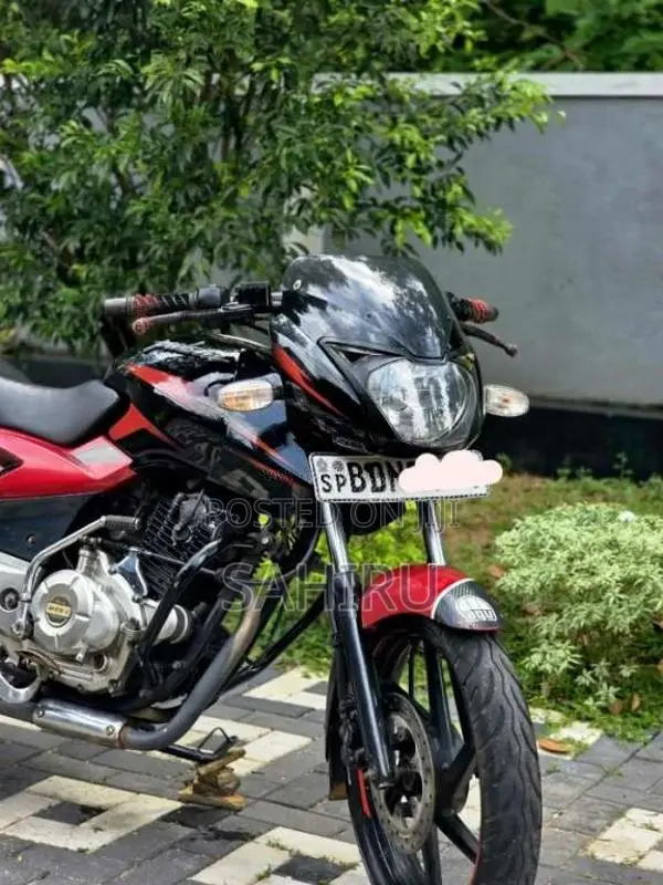 Bajaj Pulsar 150 2015 Motorbike (Used)