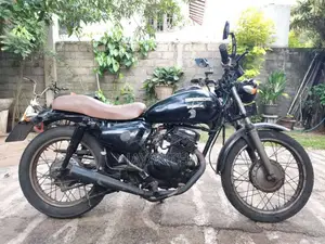 Honda CM 125 1990 Motorbike (Used)