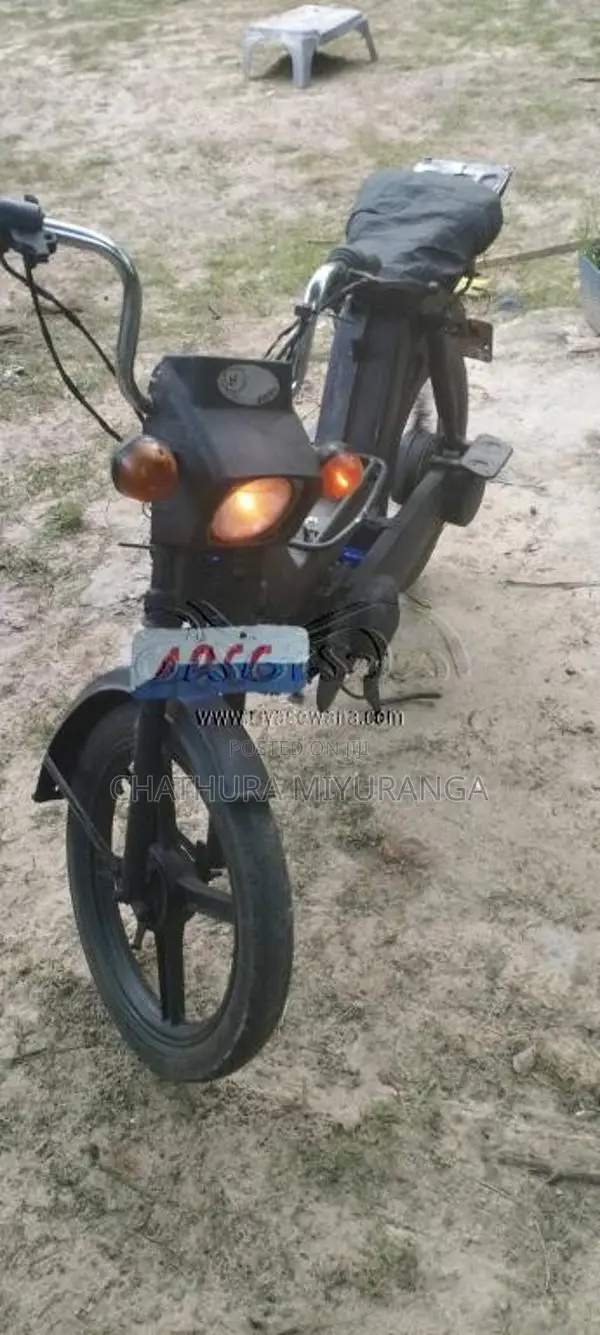 TVS Luna 2010 Motorbike (Used)