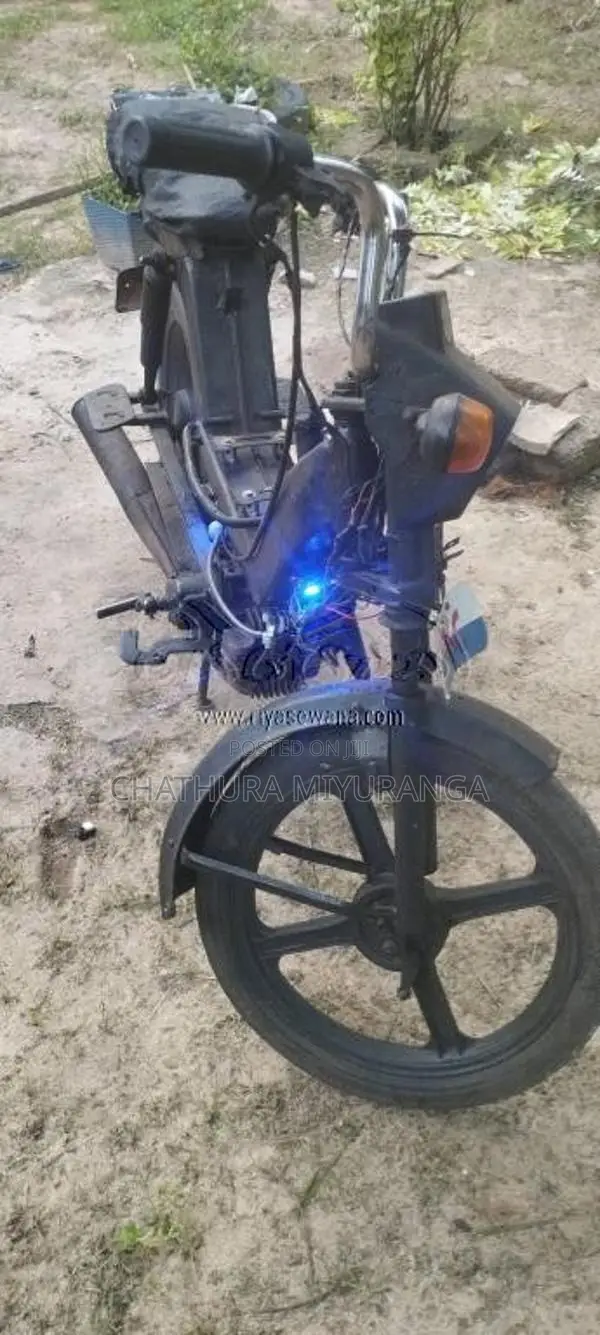 TVS Luna 2010 Motorbike (Used)
