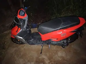 Hero Zoom 2025 Motorbike (Used)